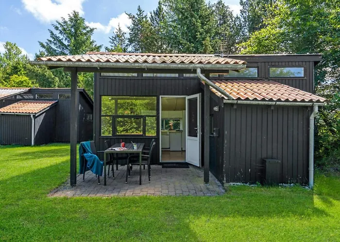 4 Person In Holiday home Hampen
